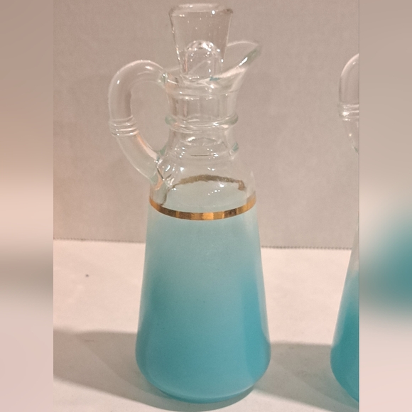 Vintage set of Anchor Hocking Blendo oil and vinegar dispensers. - Picture 12 of 15